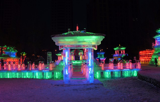 Day 2 Ice and Snow World